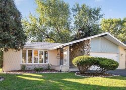 Pre-foreclosure in  Cedarwood Ln Matteson, IL 60443