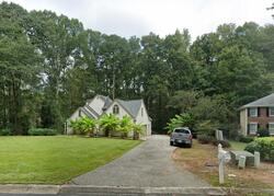 Pre-foreclosure in  Deer Forest Rd Fayetteville, GA 30214