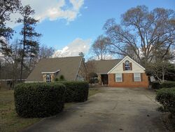 Pre-foreclosure in  Heath Rd Carrollton, GA 30116
