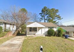 Pre-foreclosure in  Taft St Sw Atlanta, GA 30315