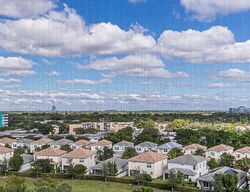 Pre-foreclosure in  Hillcrest Dr  Hollywood, FL 33021