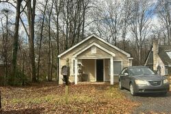 Pre-foreclosure in  S Chestnut St Gastonia, NC 28054