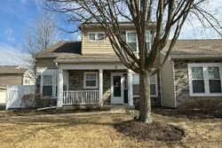 Pre-foreclosure in  Wingate Ct Oswego, IL 60543