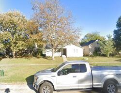 Pre-foreclosure in  N 9th St Independence, KS 67301