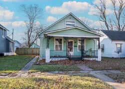 Pre-foreclosure in  Ne Oakland Ave Topeka, KS 66616