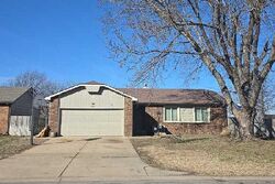 Pre-foreclosure in  N Westfield St Wichita, KS 67212