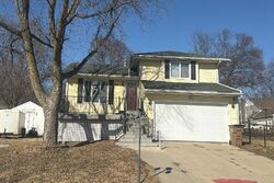 Pre-foreclosure in  Columbia St Carlisle, IA 50047