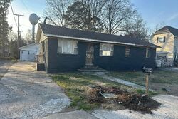 Pre-foreclosure in  Livermore Carlisle, AR 72024