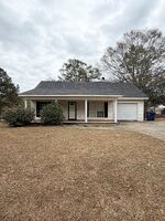 Pre-foreclosure in  Nomad Cir Dothan, AL 36303