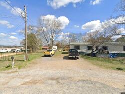 Pre-foreclosure in  Lazy Creek Rd Albertville, AL 35950