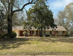 Pre-foreclosure in  Fairmont Rd Montgomery, AL 36111