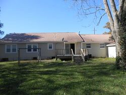 Pre-foreclosure Listing in N Johnson St GENEVA, AL 36340