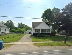 Pre-foreclosure in  N Westnedge Ave Kalamazoo, MI 49004