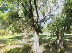 Pre-foreclosure in  Gates Creek Rd Bradenton, FL 34212