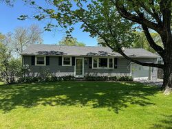 Pre-foreclosure in  N Pleasant Rise Brookfield, CT 06804