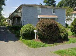 Pre-foreclosure in  Park Ave  Danbury, CT 06810