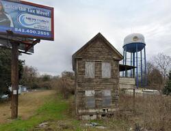 Pre-foreclosure in  E Darlington St Florence, SC 29506