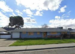 Pre-foreclosure in  Knowles St Selma, CA 93662