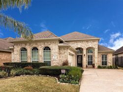 Pre-foreclosure in  Marina Oaks Ct Kemah, TX 77565