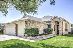 Pre-foreclosure in  Fallen Oak Ln Texas City, TX 77591