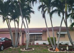 Pre-foreclosure in  Nw 86th Ave Fort Lauderdale, FL 33321