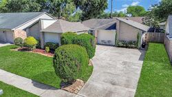 Pre-foreclosure in  Colonial Ridge Dr Friendswood, TX 77546