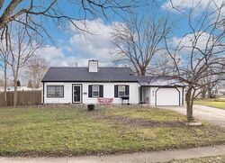 Pre-foreclosure in  Gaywood Dr Anderson, IN 46017