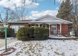 Pre-foreclosure in  Brockton Ln Oak Forest, IL 60452