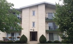 Pre-foreclosure in  S KOMENSKY AVE N Oak Lawn, IL 60453