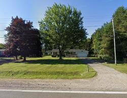 Pre-foreclosure in  W Mount Morris Rd Flushing, MI 48433
