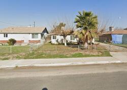 Pre-foreclosure in  Wharton Ave Lamont, CA 93241