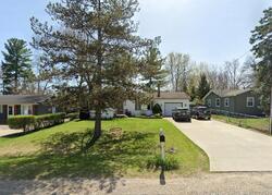 Pre-foreclosure in  Torrey Beach Dr Fenton, MI 48430