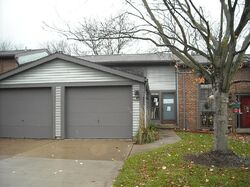 Pre-foreclosure in  Summerfield Dr Florence, KY 41042