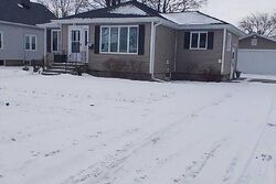 Pre-foreclosure in  14th Ave Menominee, MI 49858