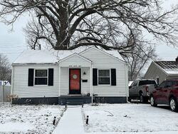 Pre-foreclosure in  Cooper Ave Port Huron, MI 48060