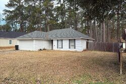 Pre-foreclosure in  Huntington Dr Pineville, LA 71360