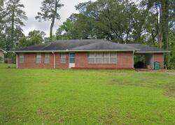 Pre-foreclosure in  Hills Rd Pineville, LA 71360