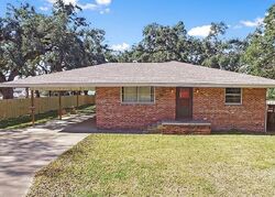 Pre-foreclosure in  Live Oak St Sulphur, LA 70663