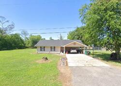 Pre-foreclosure in  Gist Ln Lake Charles, LA 70611