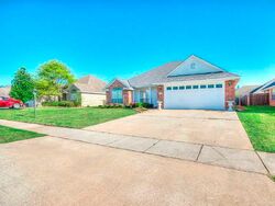Pre-foreclosure in  Jason St Bossier City, LA 71111