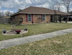 Pre-foreclosure in  Sterling Dr Baton Rouge, LA 70814