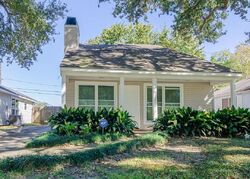 Pre-foreclosure in  Fountain Ave Baton Rouge, LA 70810
