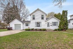 Pre-foreclosure in  Marion Ave Big Rapids, MI 49307