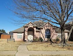 Pre-foreclosure in  Sumner Dr Mesquite, TX 75149