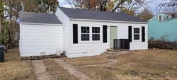Pre-foreclosure in  E 20th St Okmulgee, OK 74447