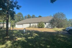 Pre-foreclosure in  Suzanna Dr Raymond, MS 39154