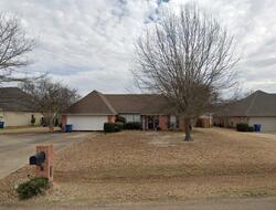 Pre-foreclosure in  Crestline Ave Clarksdale, MS 38614