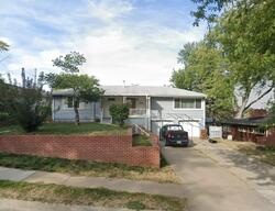 Pre-foreclosure in  Skyview Dr Bellevue, NE 68005