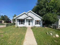 Pre-foreclosure in  5th Ave Se Minot, ND 58701