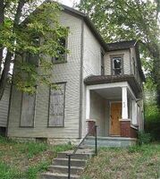 Pre-foreclosure in  Parnell Ave Dayton, OH 45403
